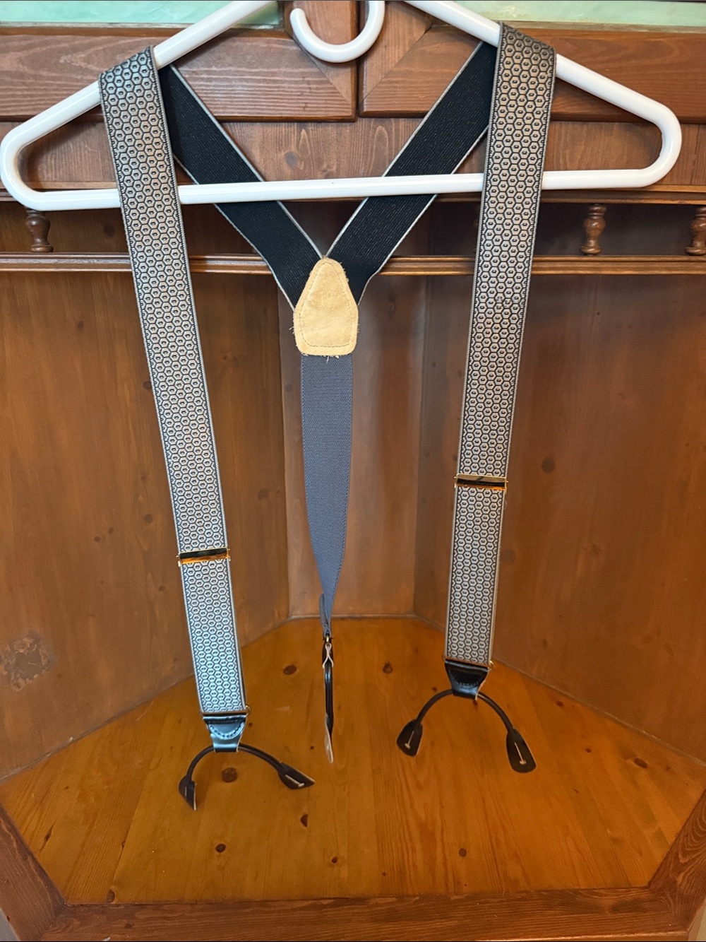 Vintage Pelican USA Men’s Y-Back Suspenders Gray Hexagon Geometric Button Braces